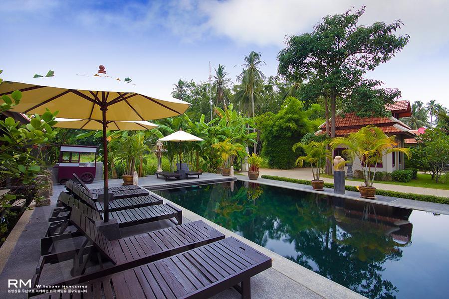 Ban Kao Tropical Boutique Residence Laem Set Beach Buitenkant foto