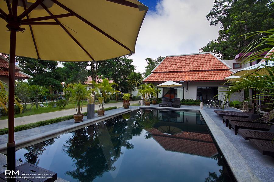 Ban Kao Tropical Boutique Residence Laem Set Beach Buitenkant foto